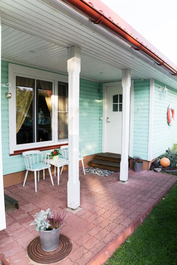 Mere Kodumajutus Kärdla Exterior foto